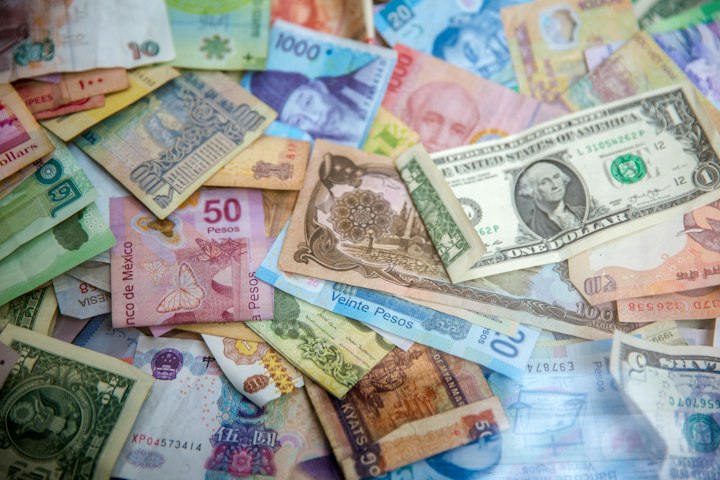 International banknotes and FX markets